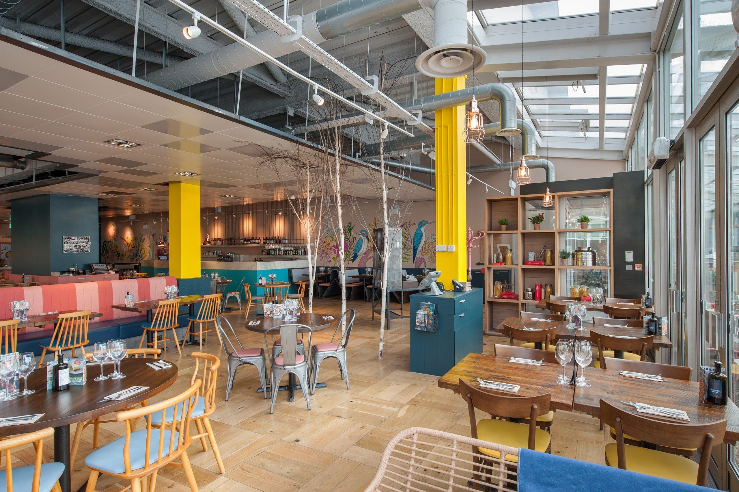 Zizzi Cardiff, Mermaid Quay Interiors