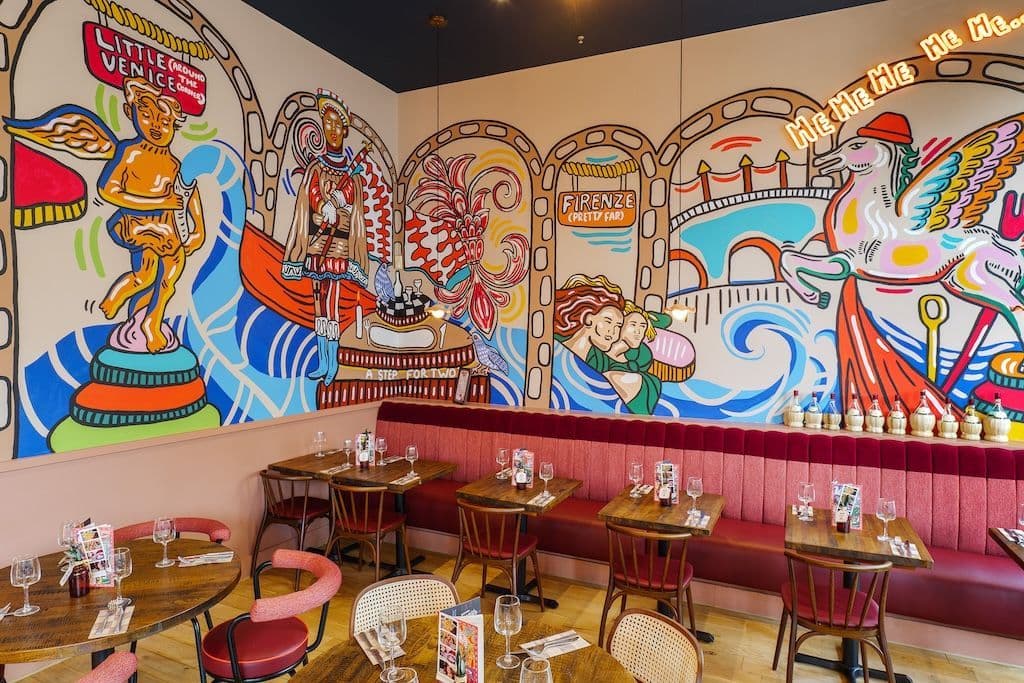 Zizzi Paddington indoor seating