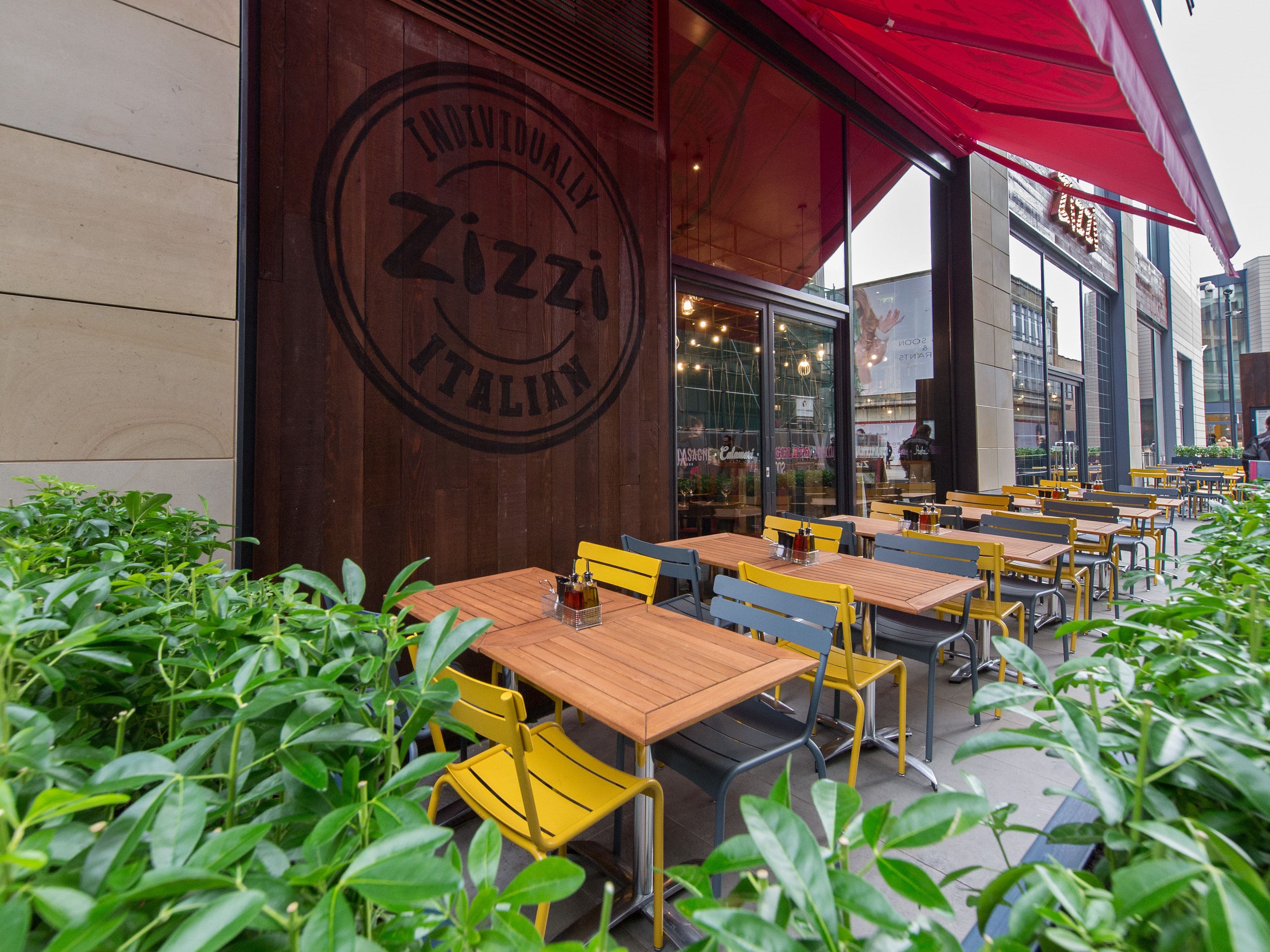Zizzi Bradford outdoor seating