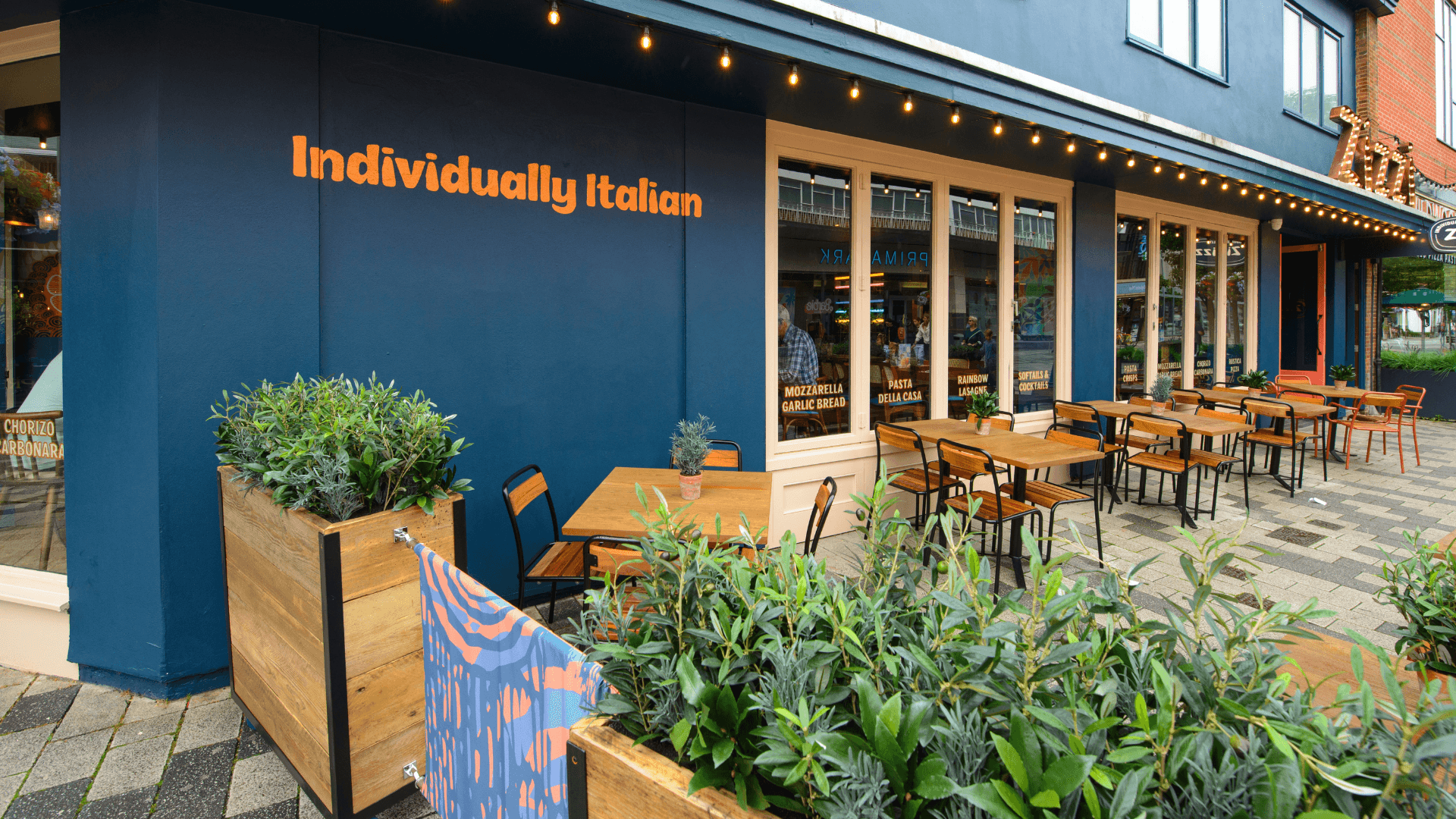 Zizzi Camberley - Exteriors