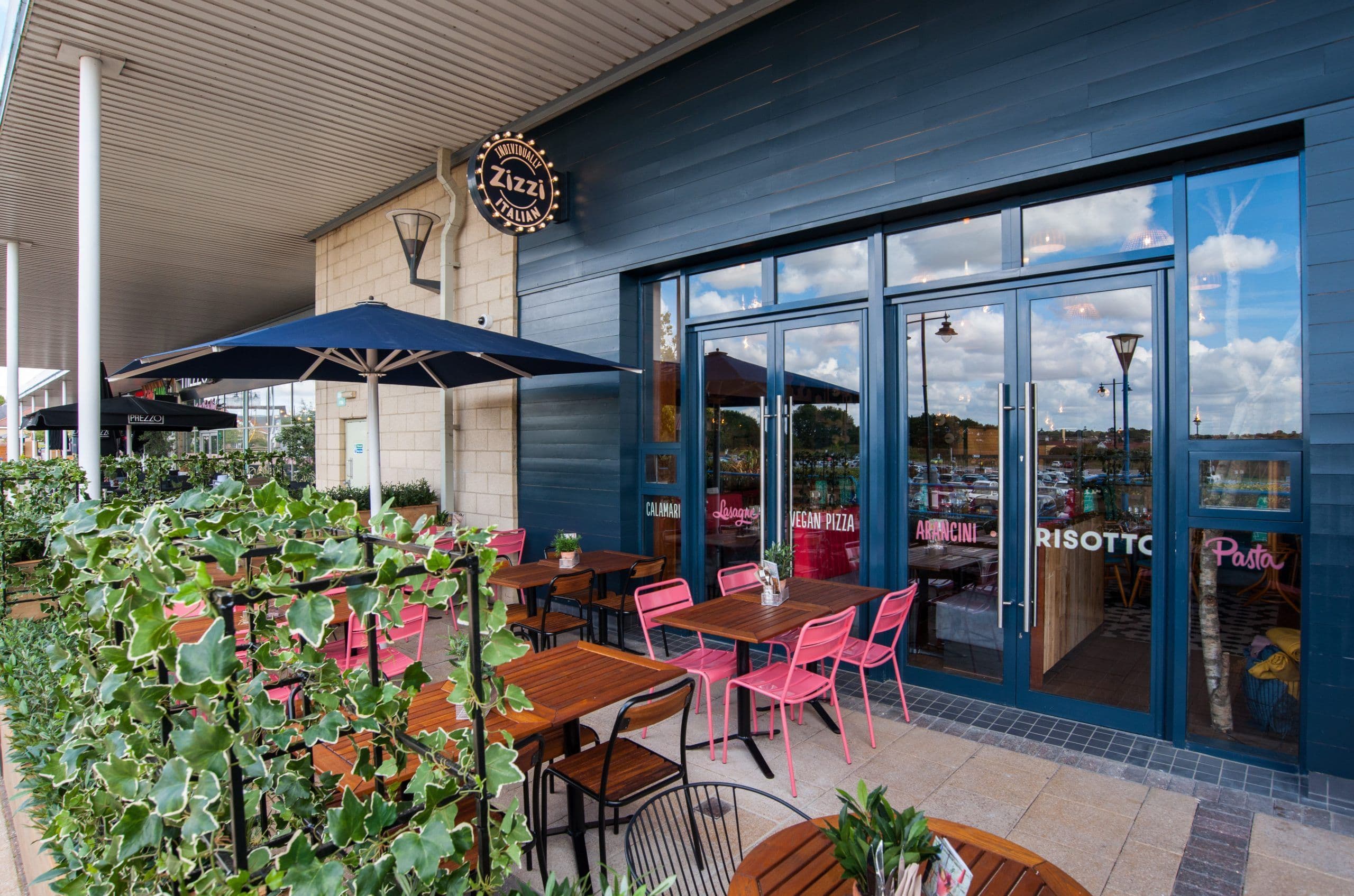 Zizzi Braintree outside seating