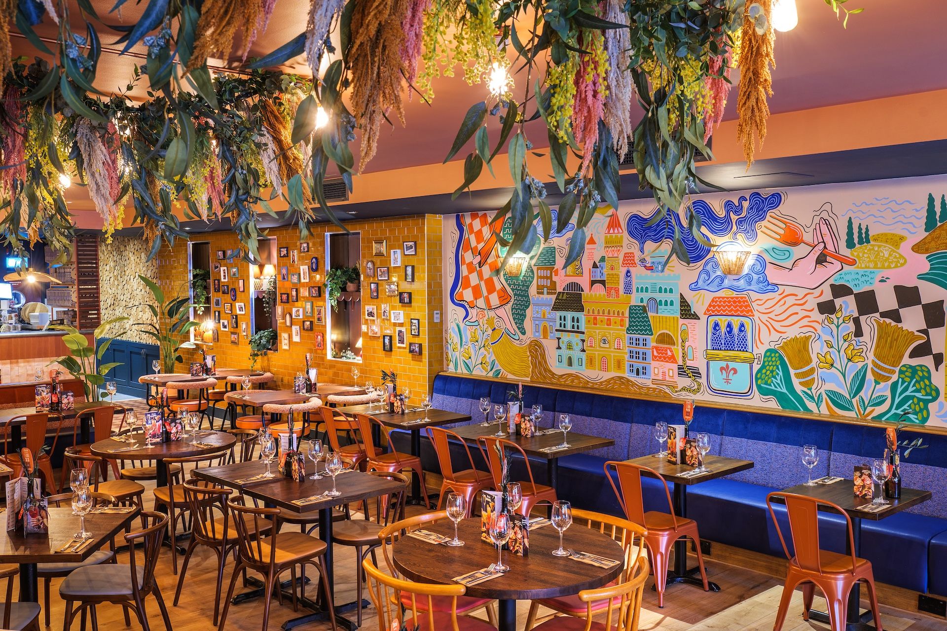 Zizzi Bromley interiors 