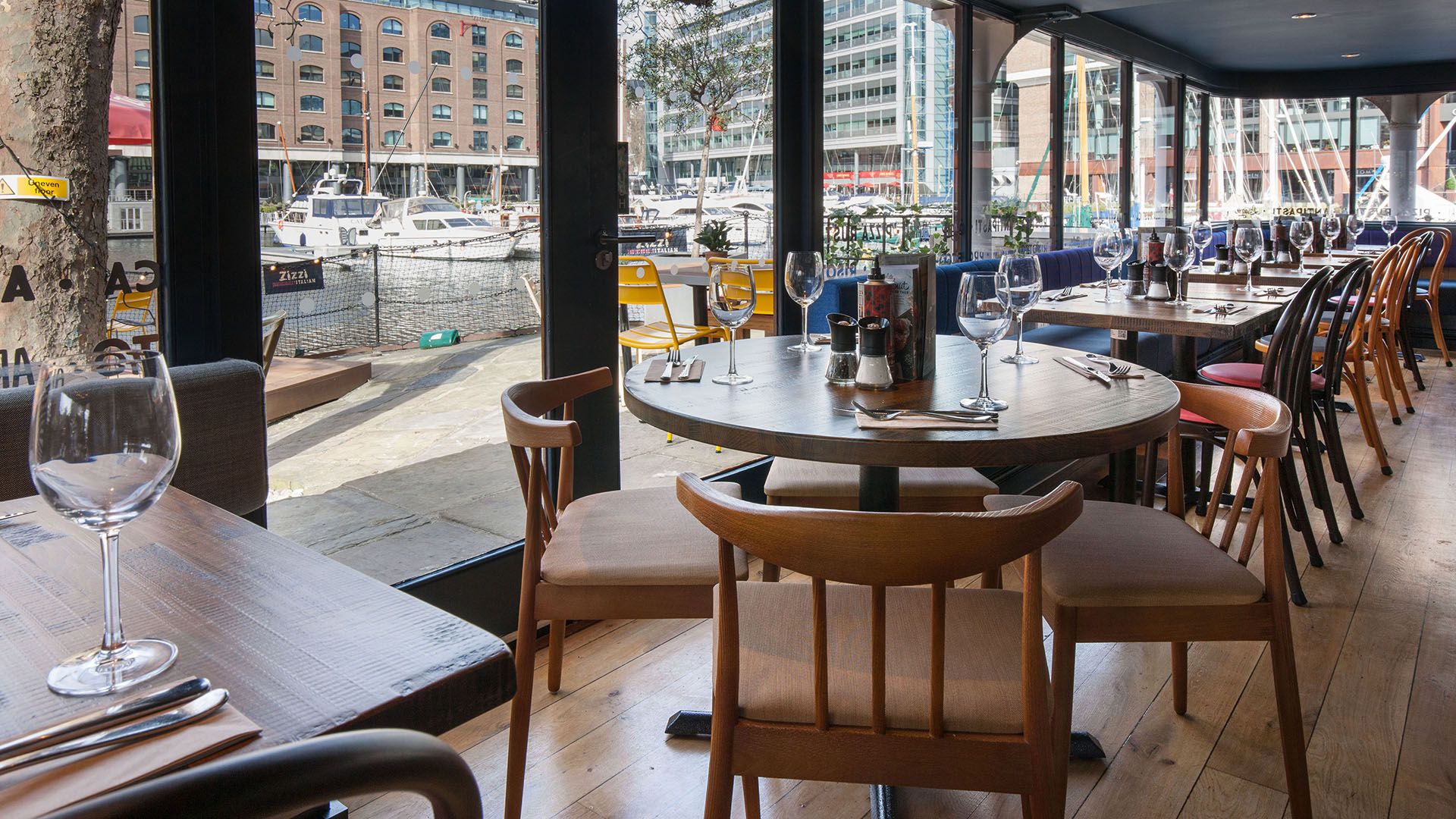 Zizzi-Italian-St-Katherines-Dock-5 