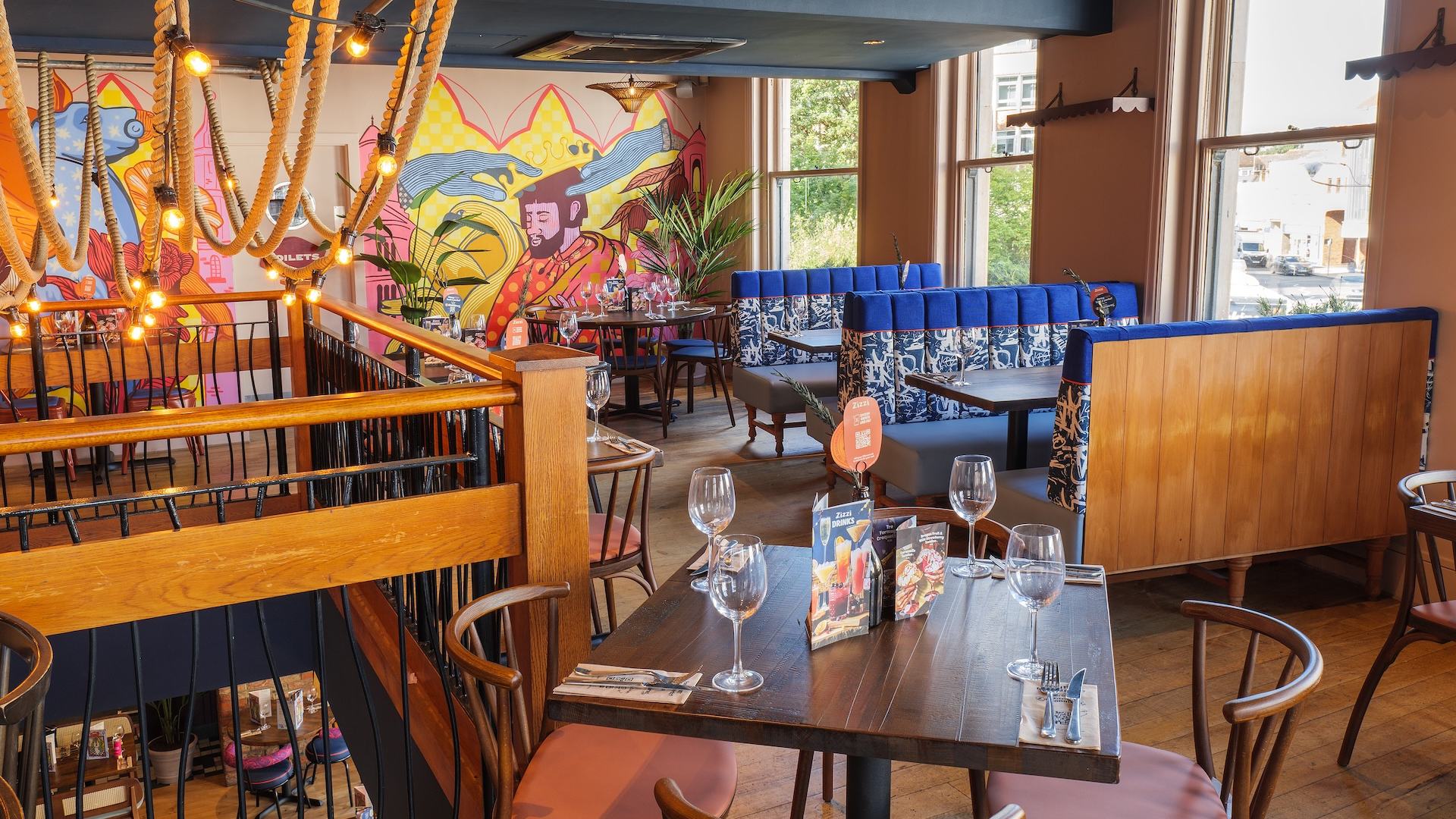 Zizzi Kingston upstairs seating with booths 
