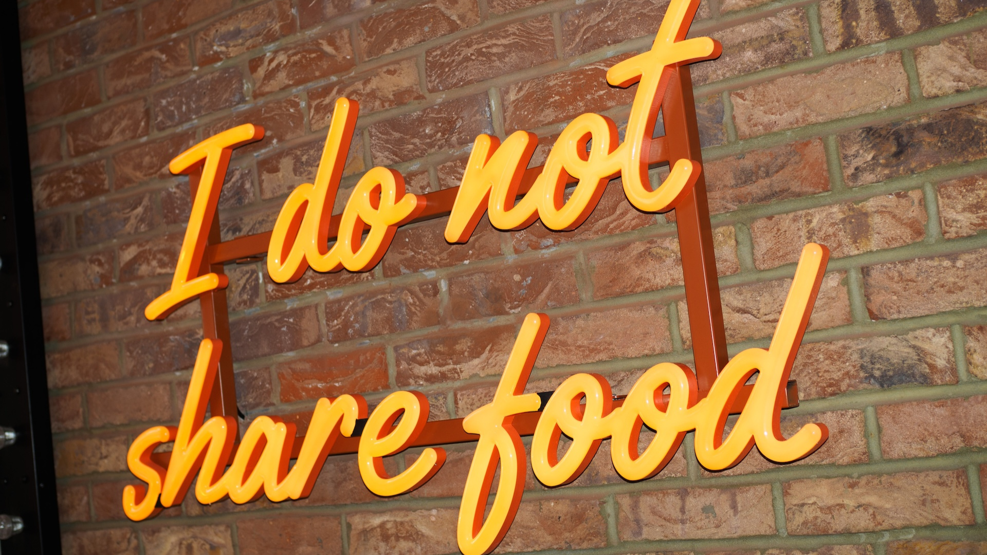 Zizzi Kingston neon sign 