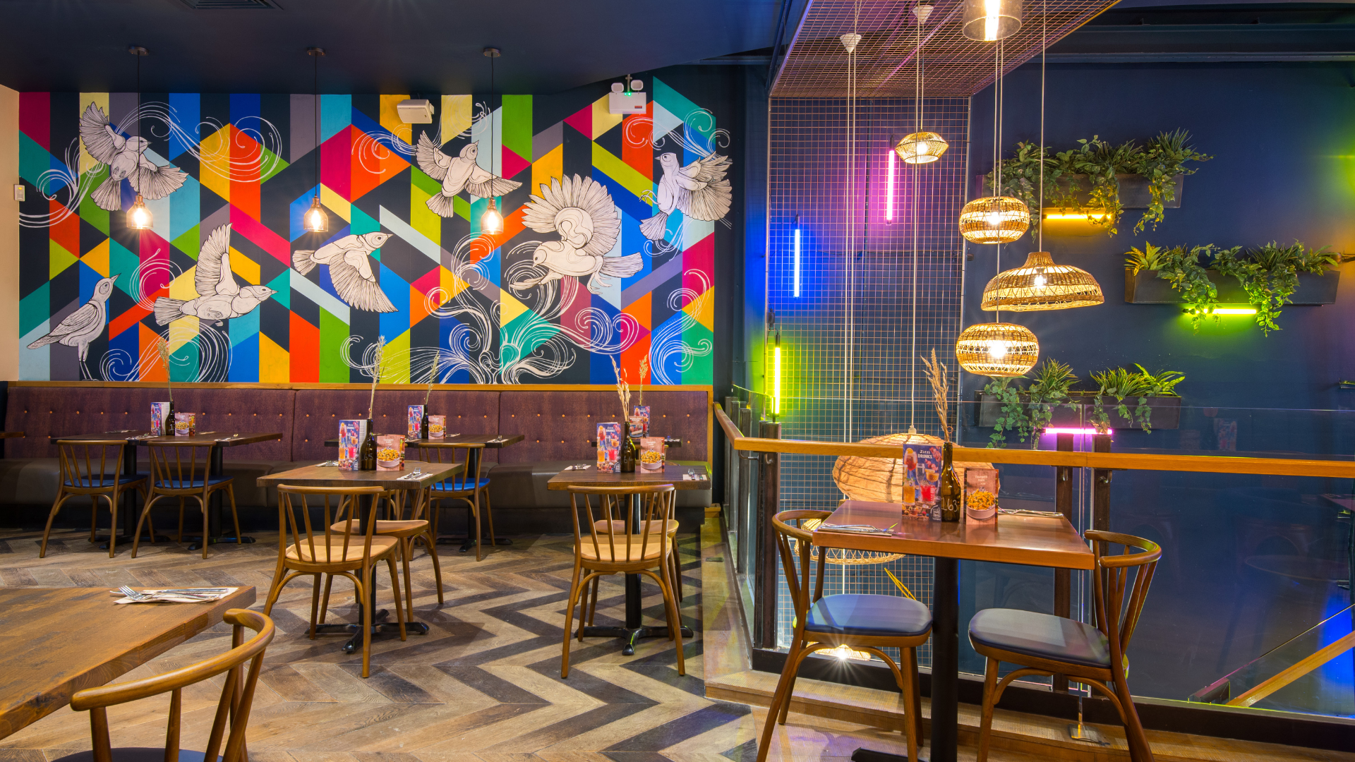 Zizzi Metro Centre Interiors 