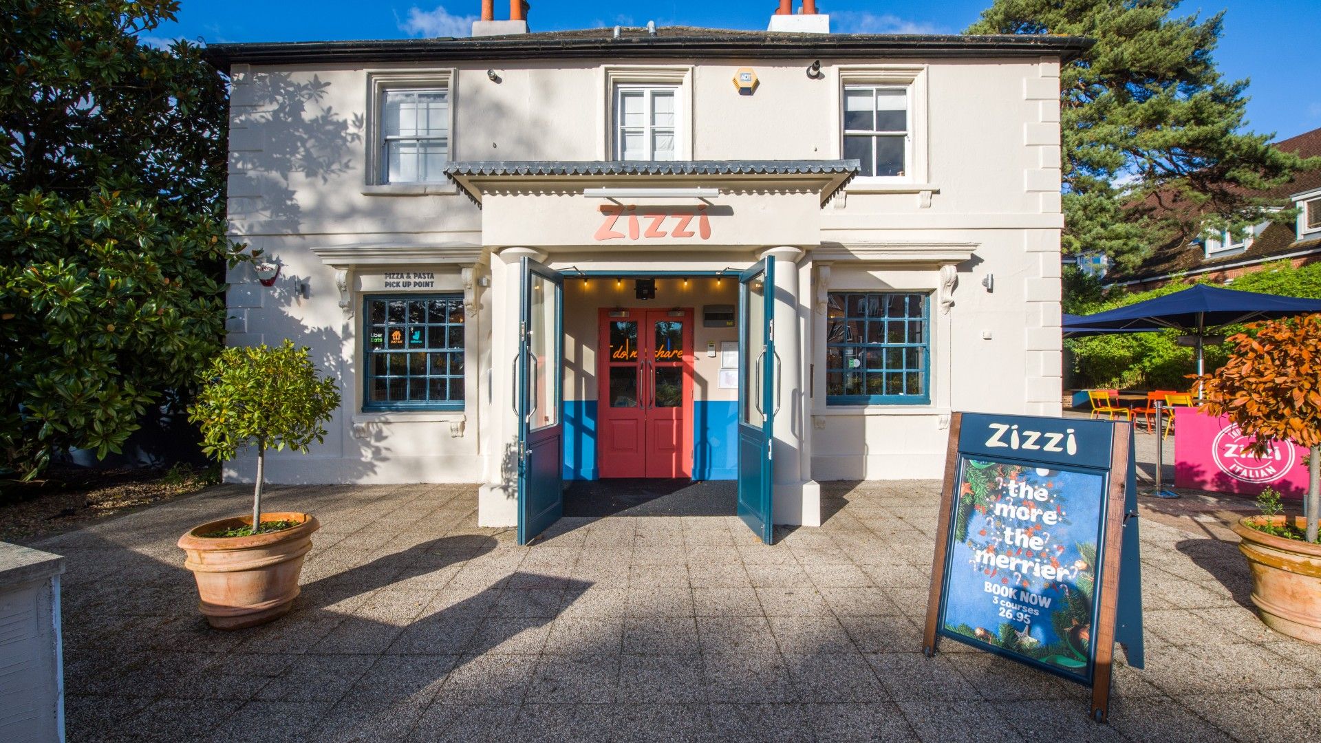 Exterior Front Zizzi Banstead 