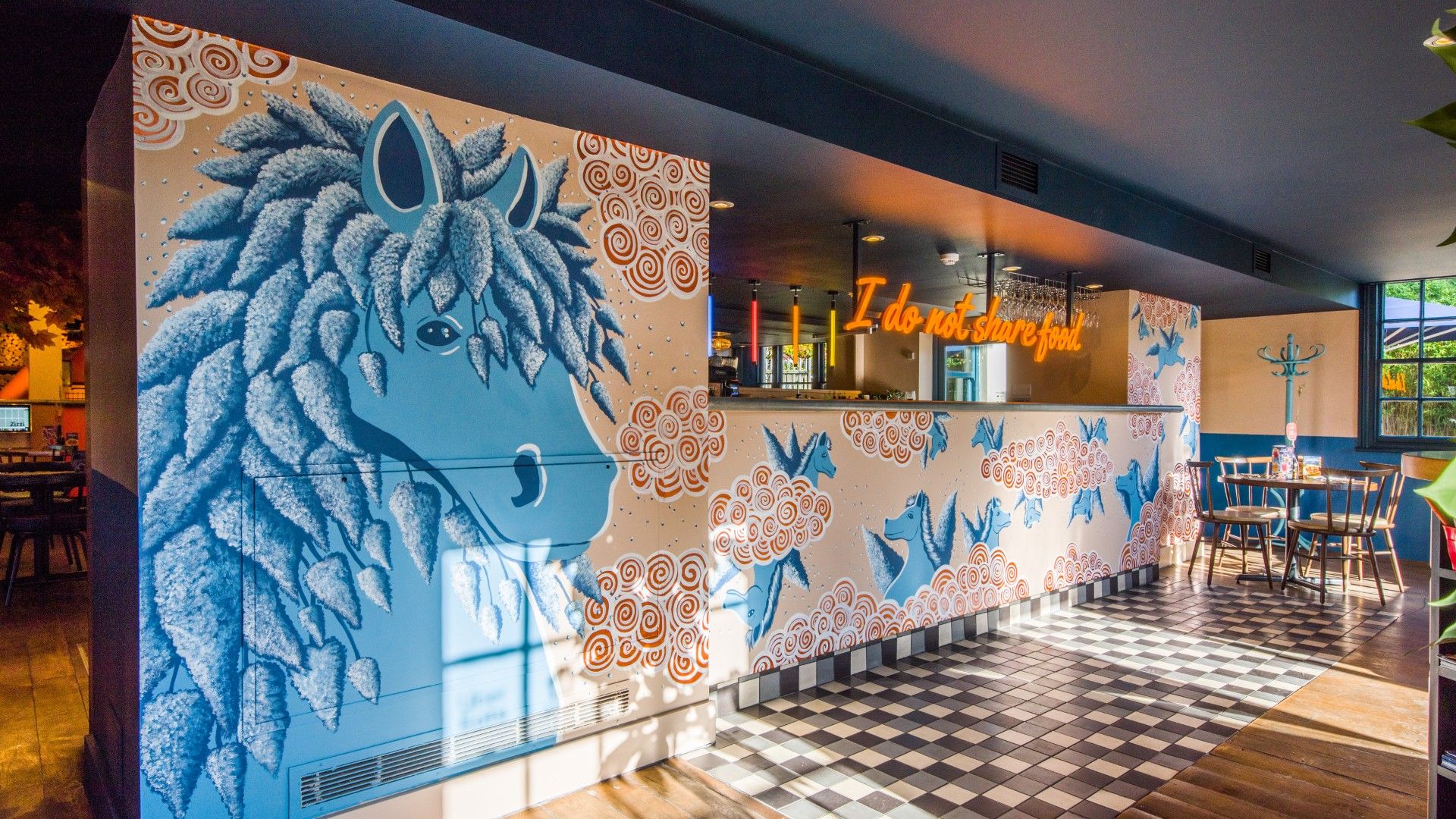 Art wall Zizzi Banstead 