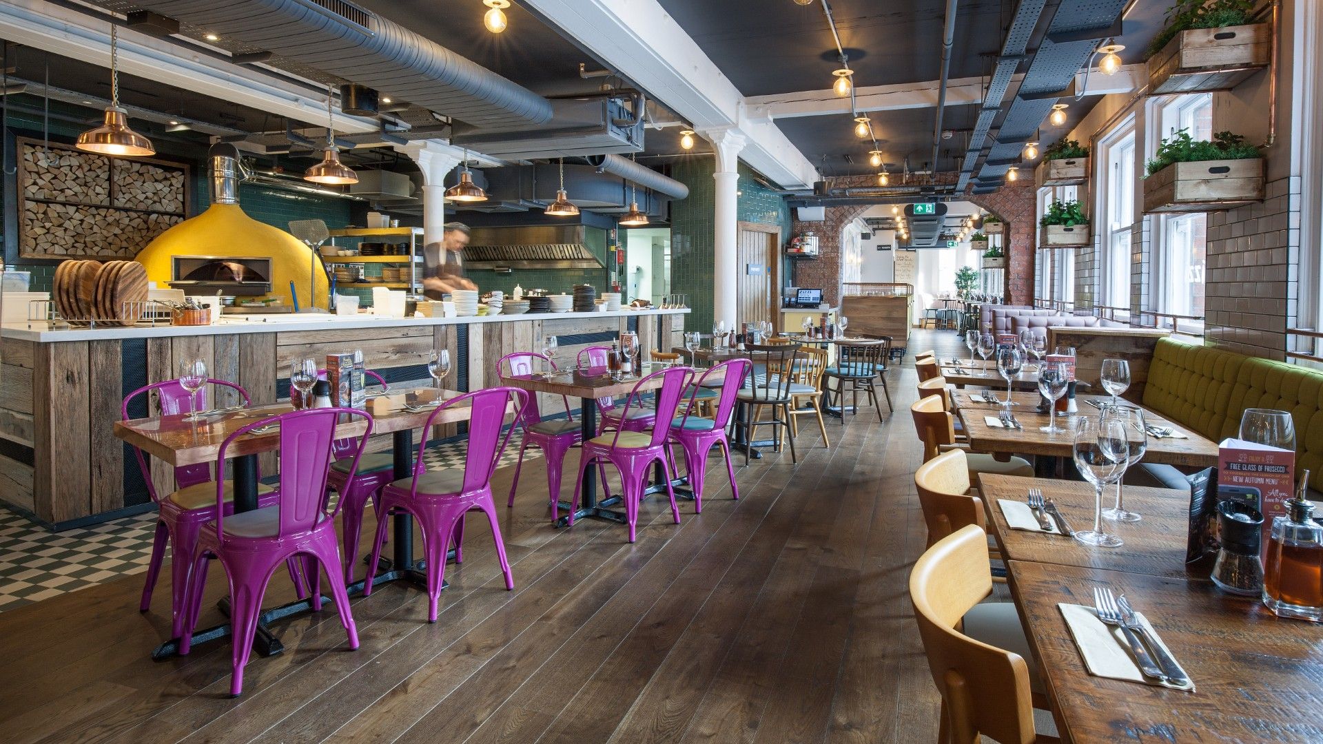 Table view of Zizzi Belfast 