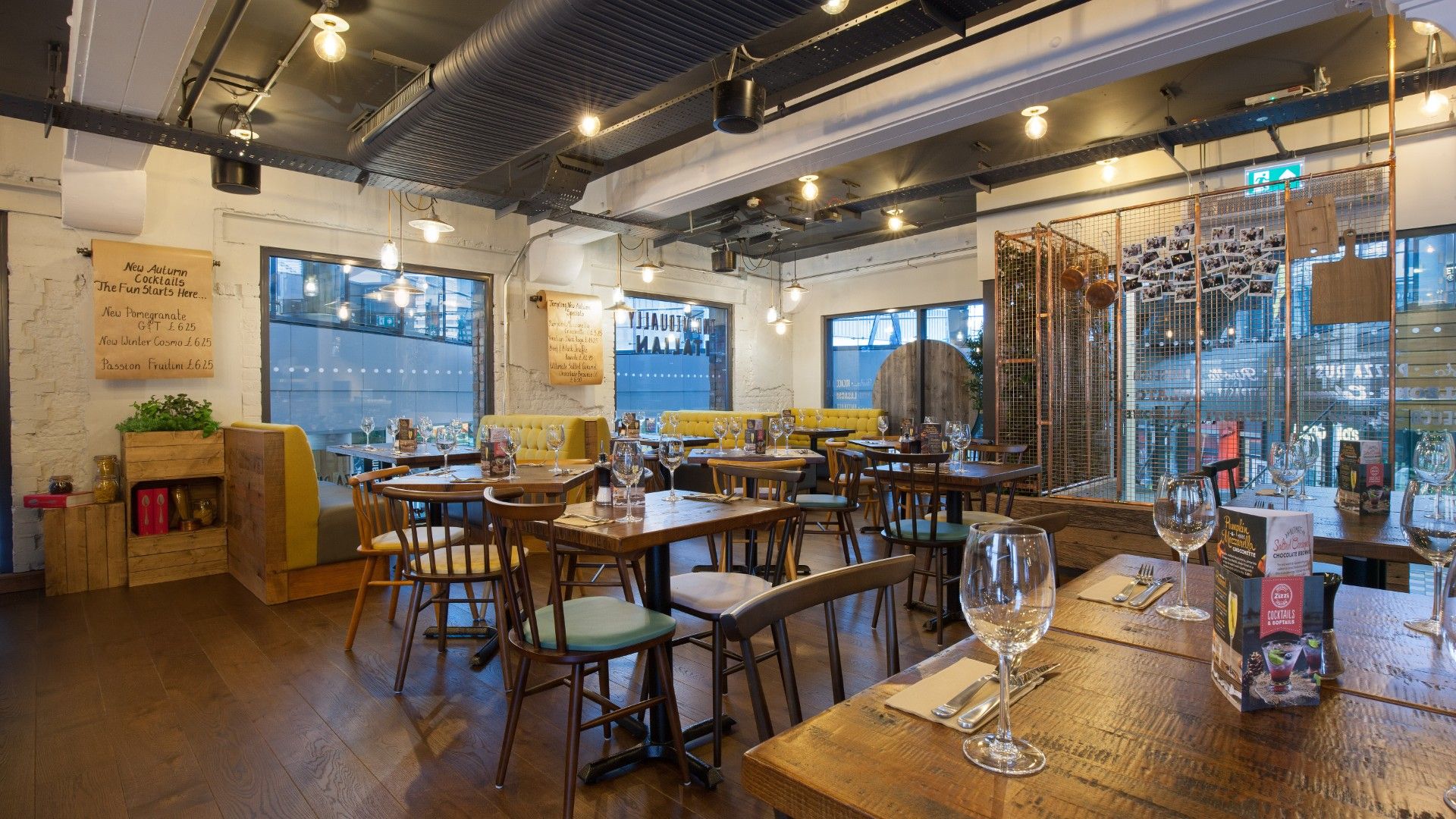 Table view of Zizzi Belfast 