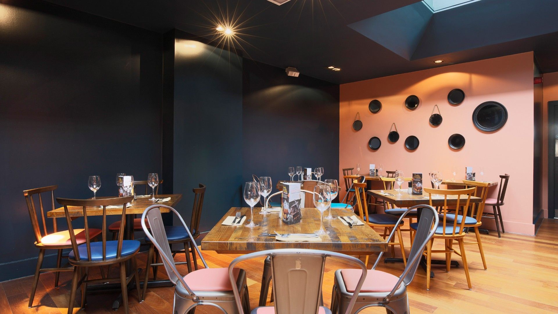 View of Tables and chairs Zizzi Brentwood 