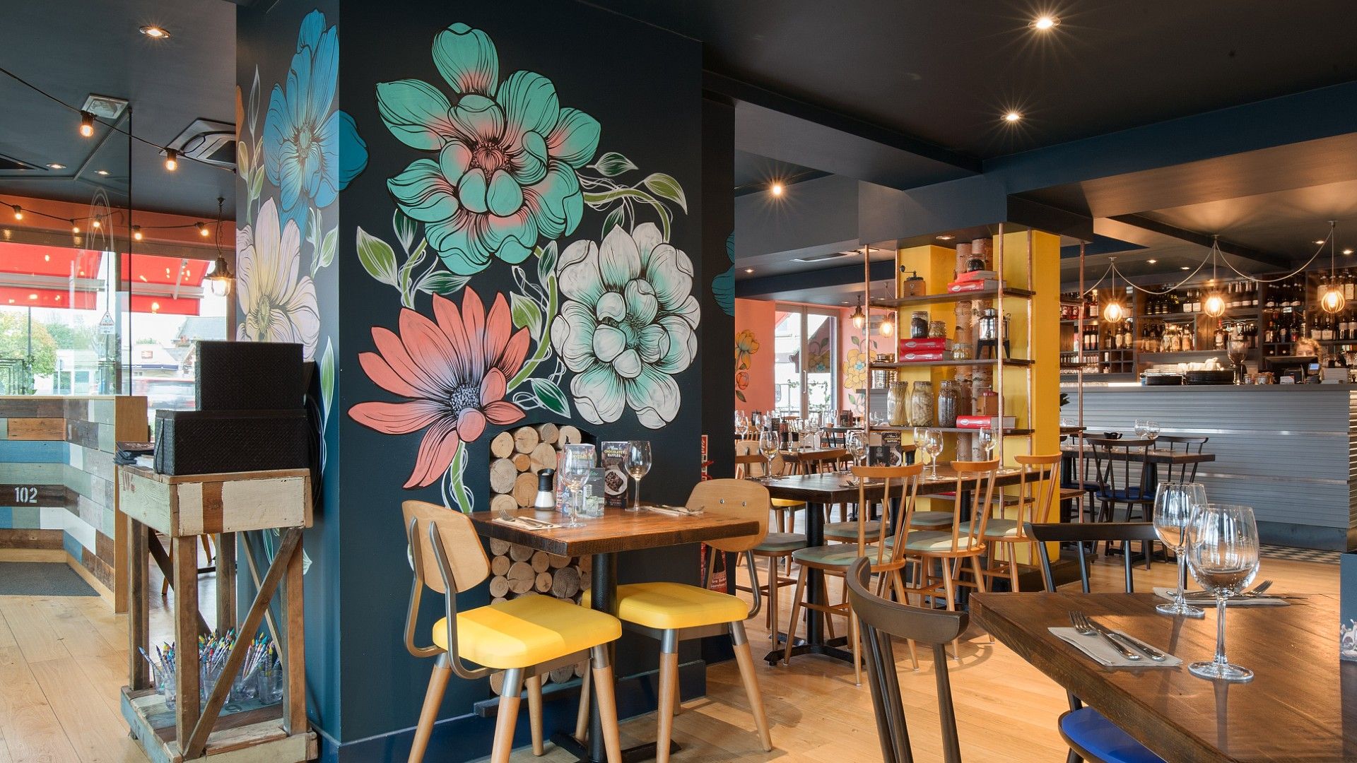 Table View of Zizzi Hampton Court. 