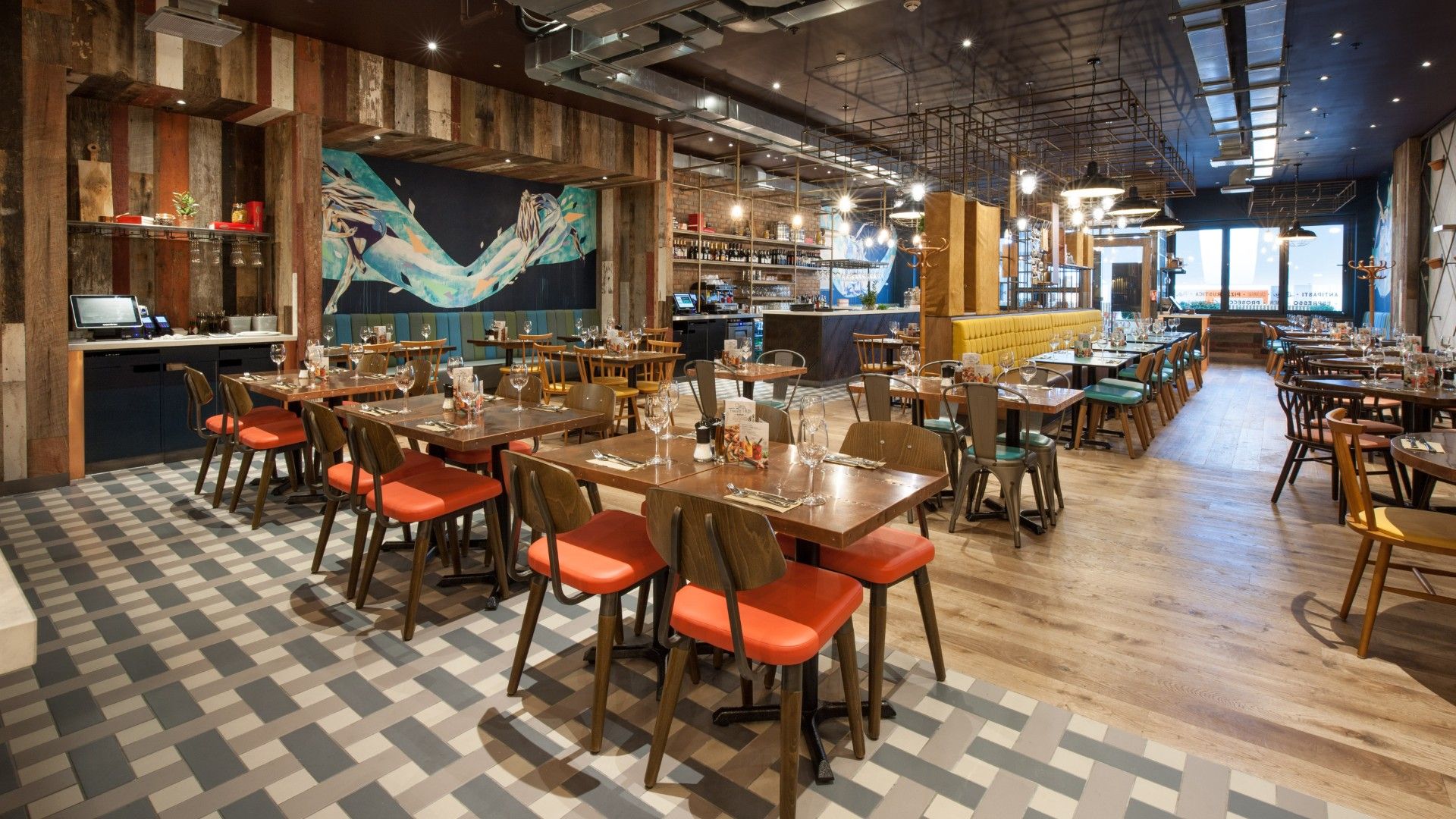 Tables and chairs Zizzi Hull 