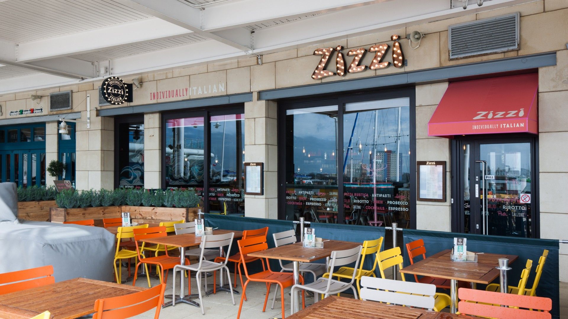 External seating area Zizzi Portsmouth. 