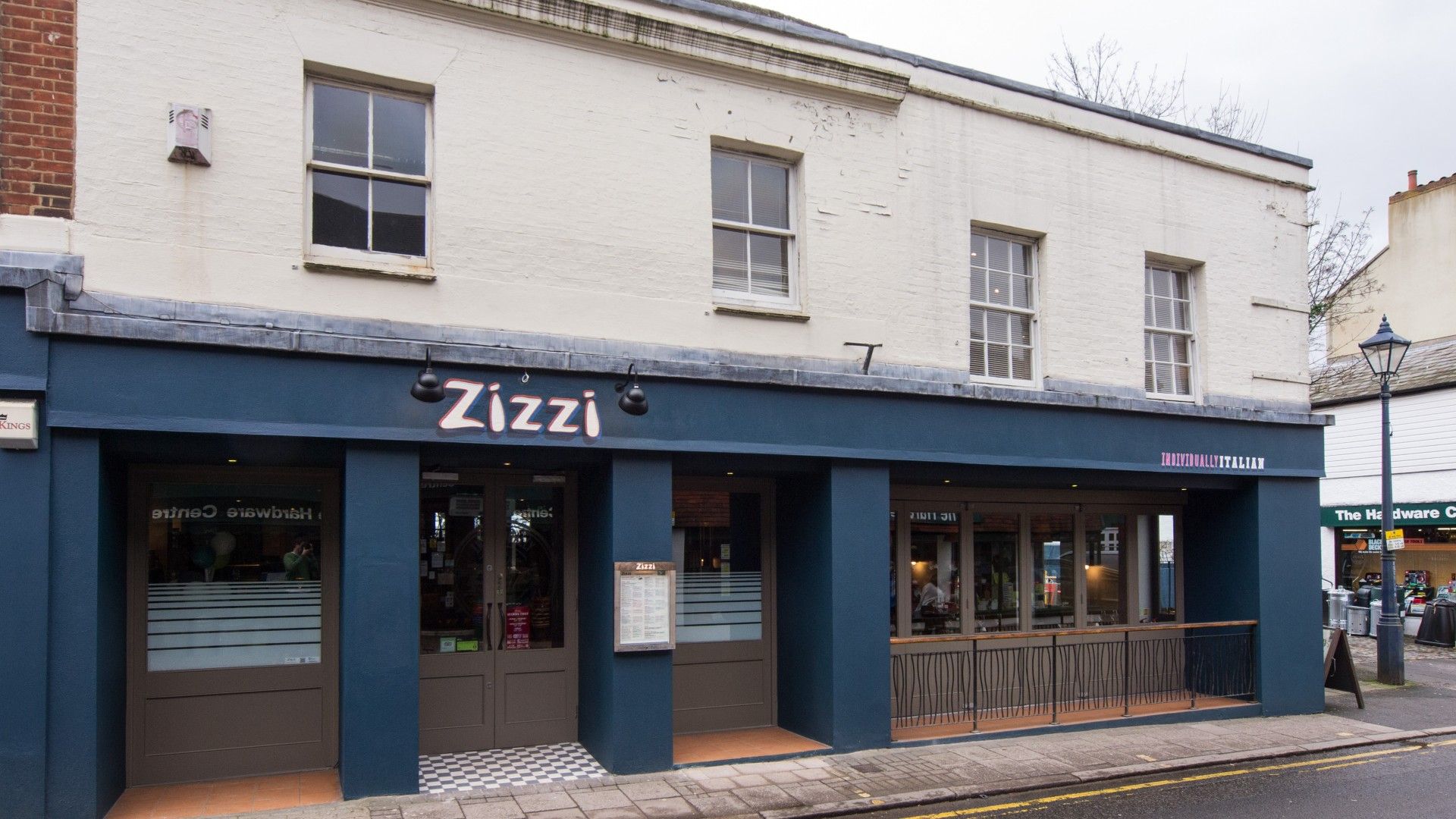 Exterior view of Zizzi Sevenoaks. 