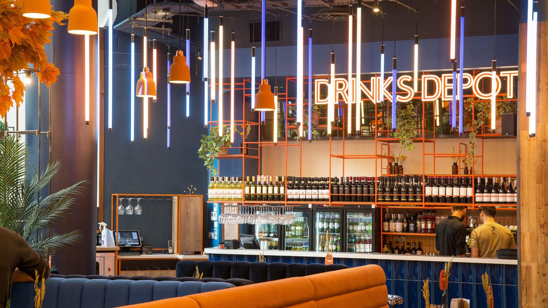 Table view of bar Zizzi Canary Wharf 