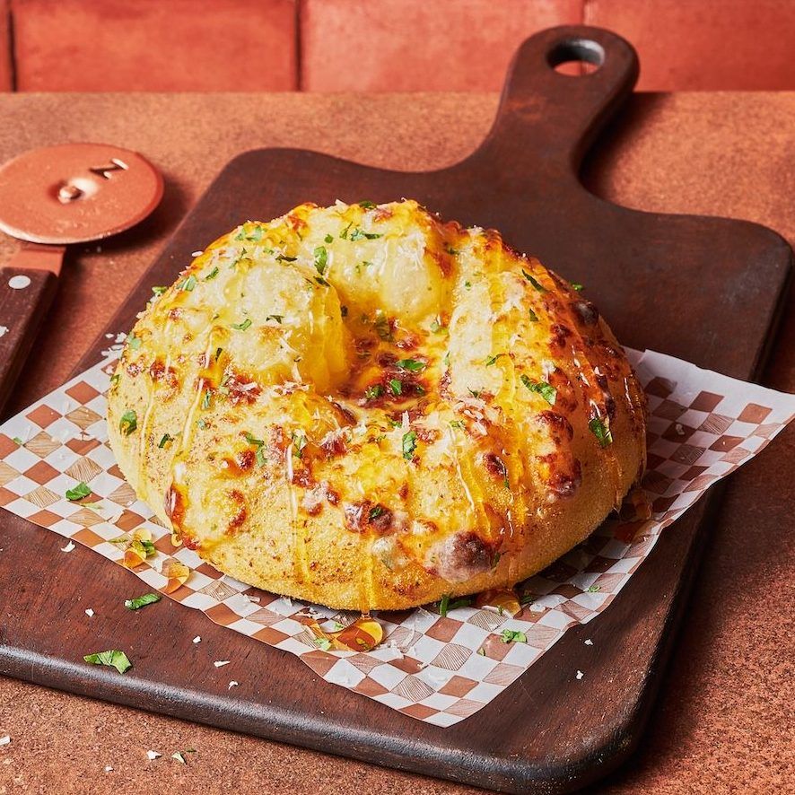 Garlic & Mozzarella Bombe 