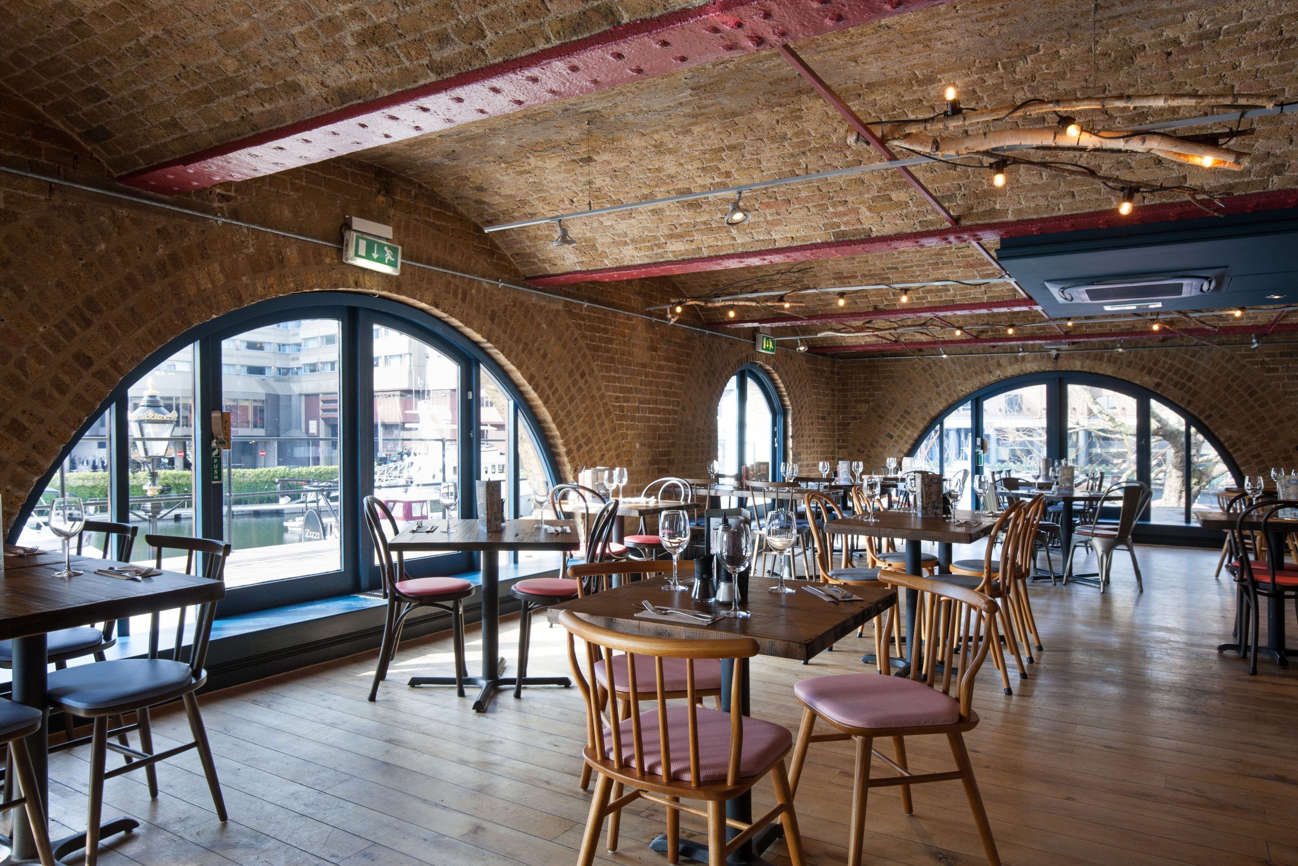 Zizzi St Katherine Dock private dining room 